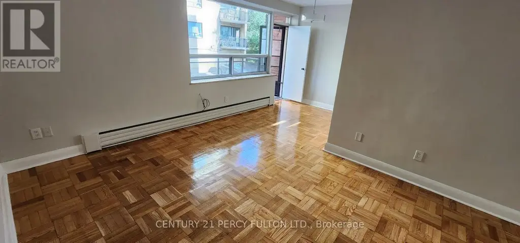 203 - 837 Roselawn Avenue, Toronto (Briar Hill-Belgravia)