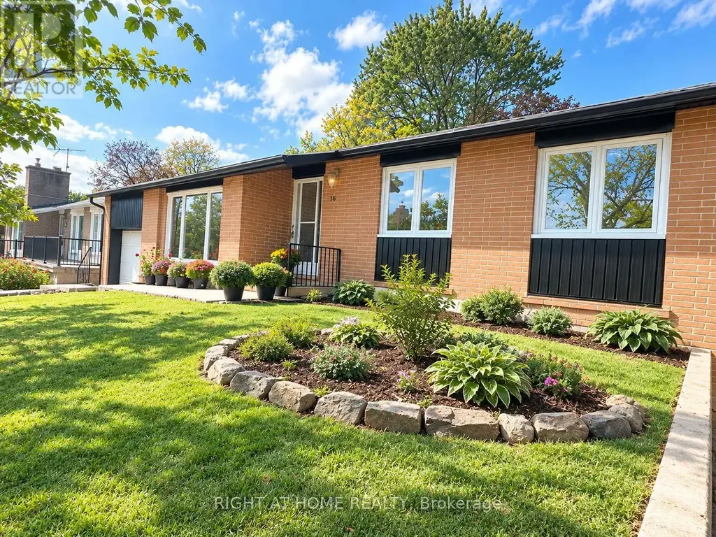 16 Ptarmigan Crescent, Toronto (Parkwoods-Donalda)