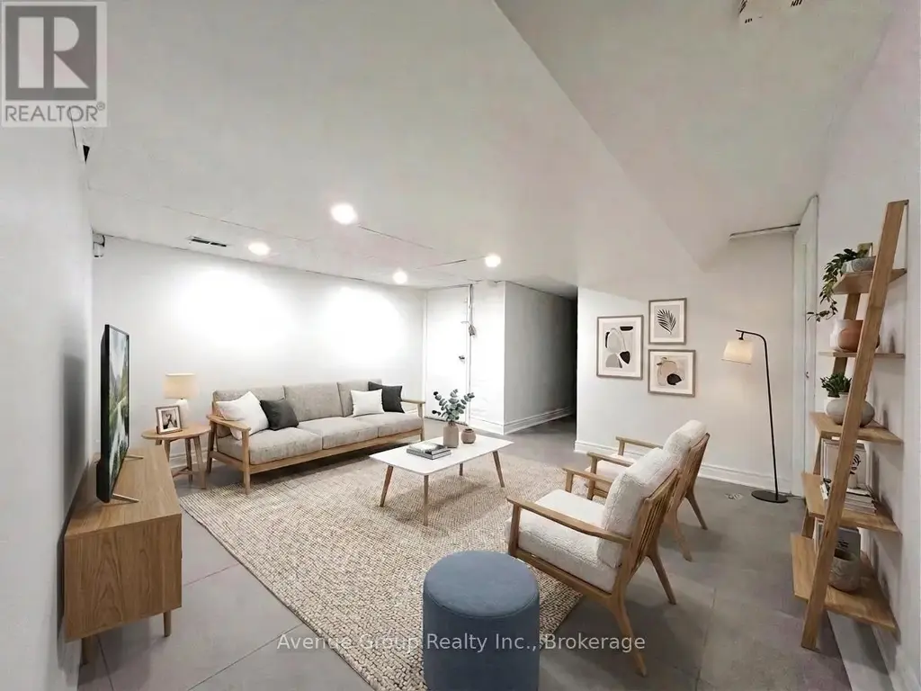 Bsmt - 210 Shaw Street, Toronto (Trinity-Bellwoods)