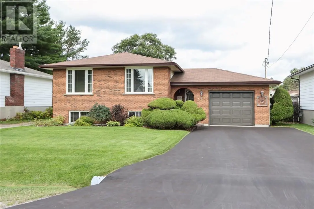 980 Raymond Street, Hanmer