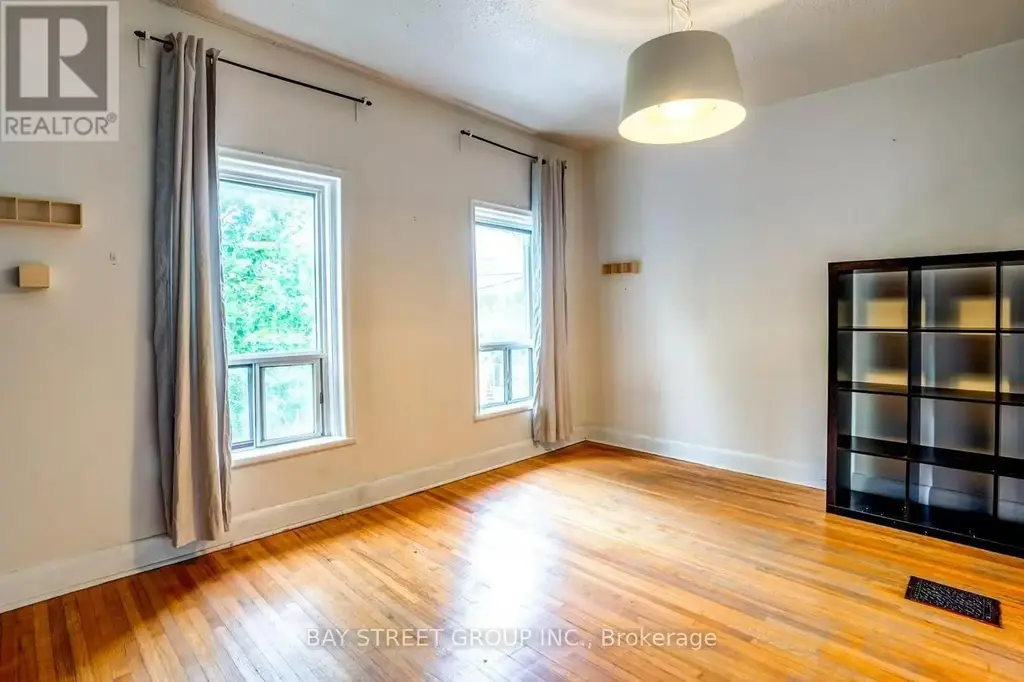 2nd Floor - 66 Euclid Avenue, Toronto (Trinity-Bellwoods)