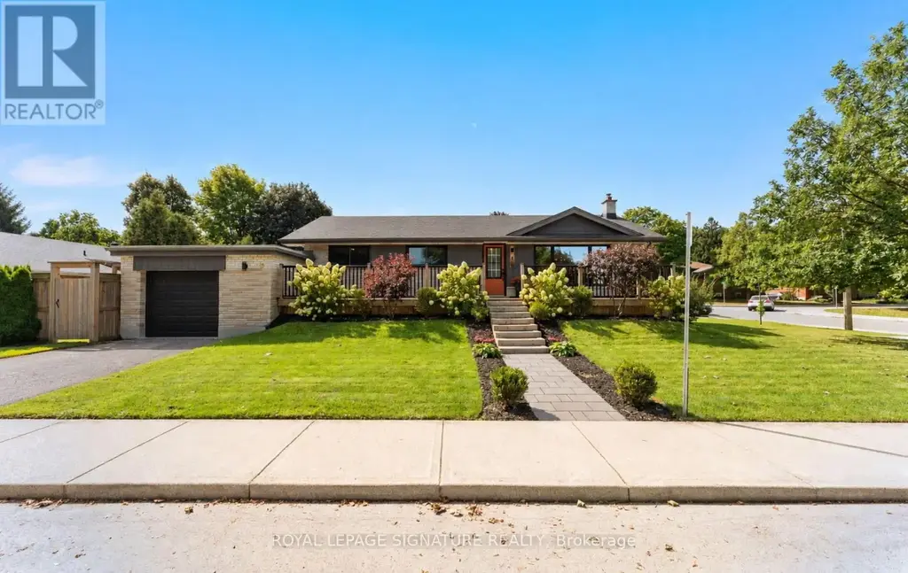 4 Algoma Crescent, Hamilton (Buchanan)