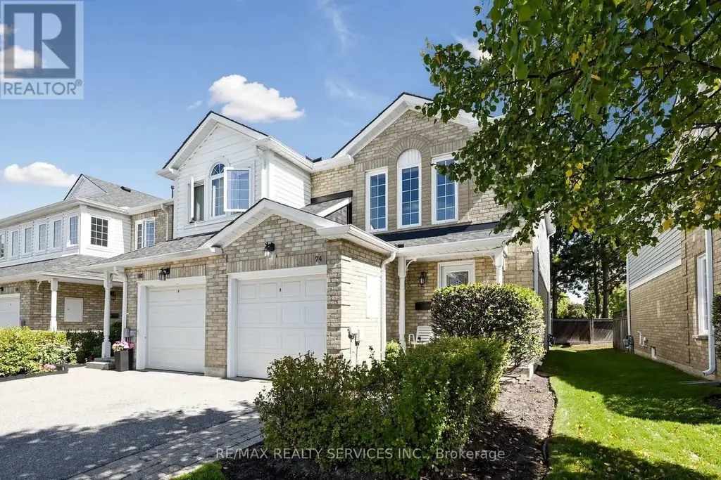 74 Heathcliffe Square, Brampton (Central Park)