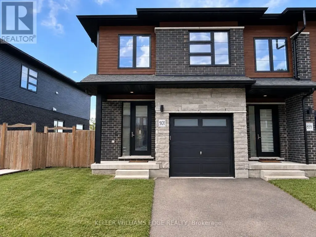 901 Robert Ferrie Drive, Kitchener