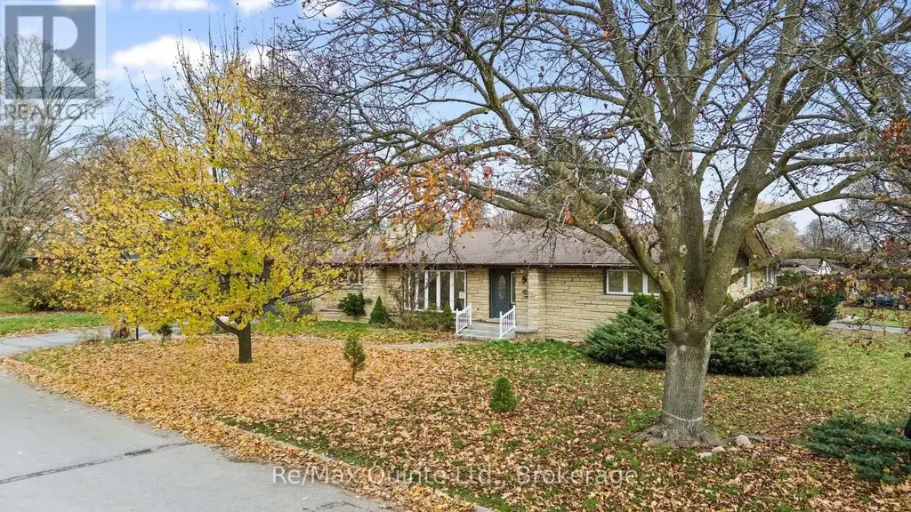 5 Stanley Park Drive, Belleville (Belleville Ward)