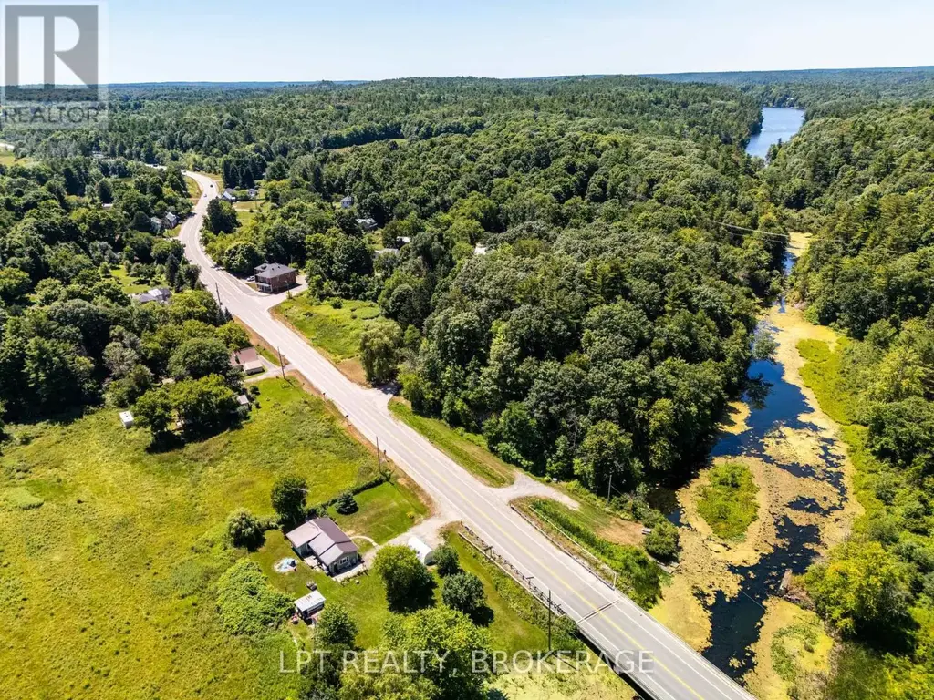 Exterior view of 743 Highway 15, Rr#2 Highway, Rideau Lakes