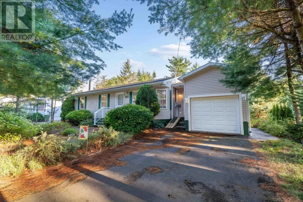 952 Mary Avenue, Centreville