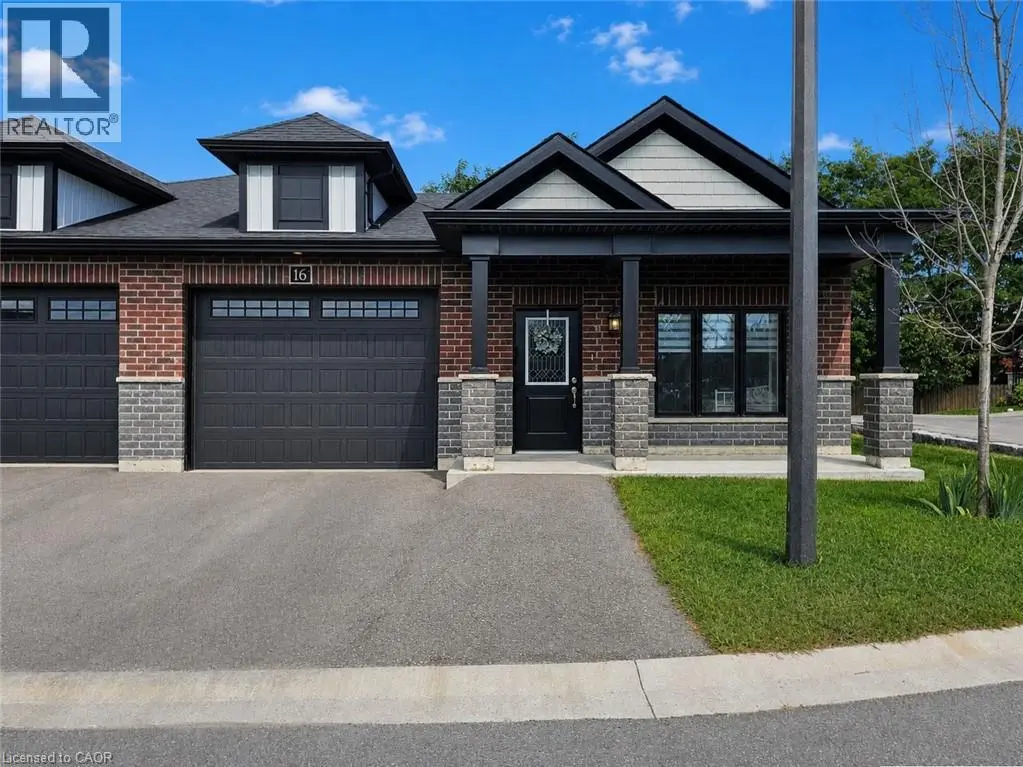 16 Brookfield Lane, Simcoe