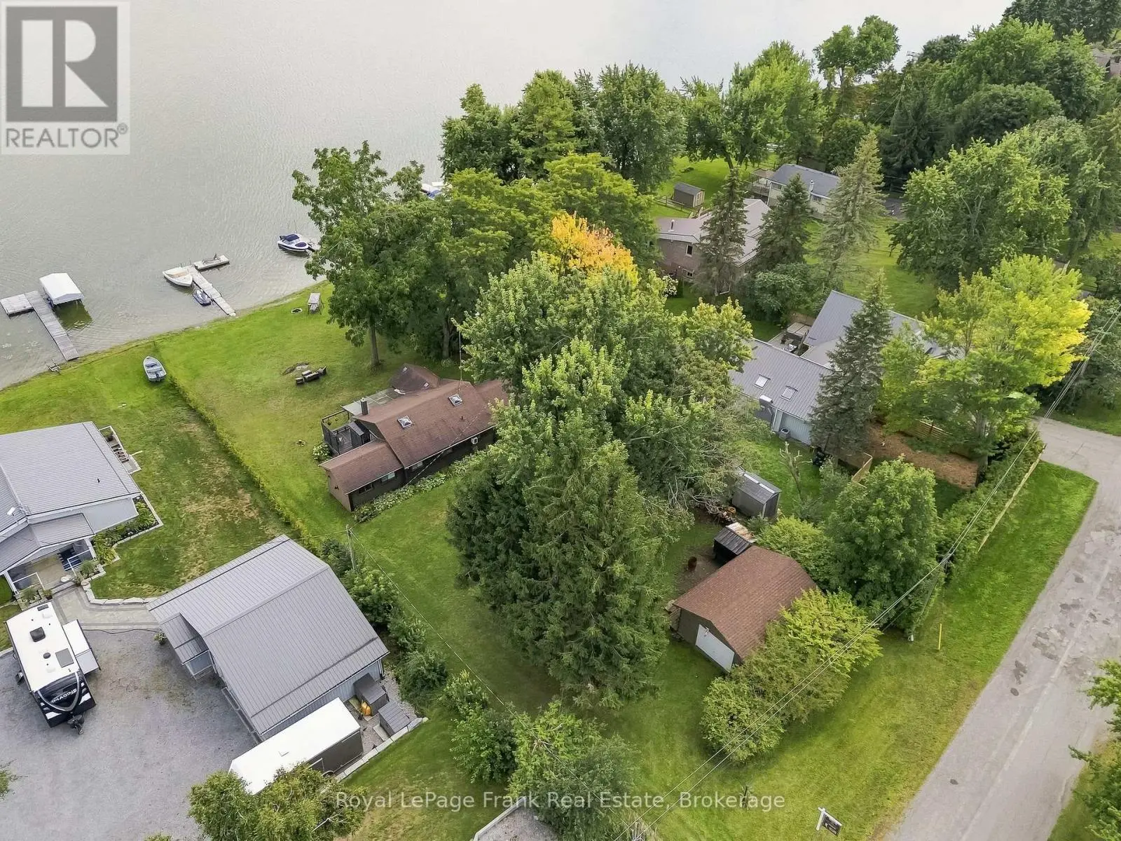 131 Ball Point Road, Kawartha Lakes (Little Britain)