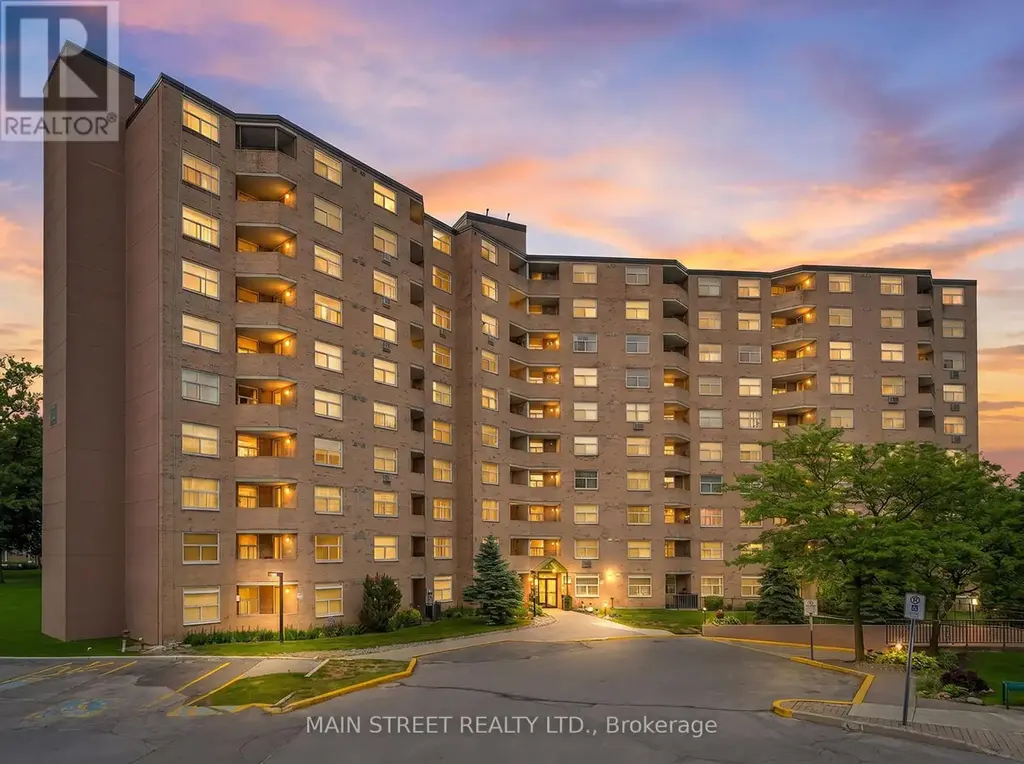 1008 - 260 Davis Drive, Newmarket (Central Newmarket)
