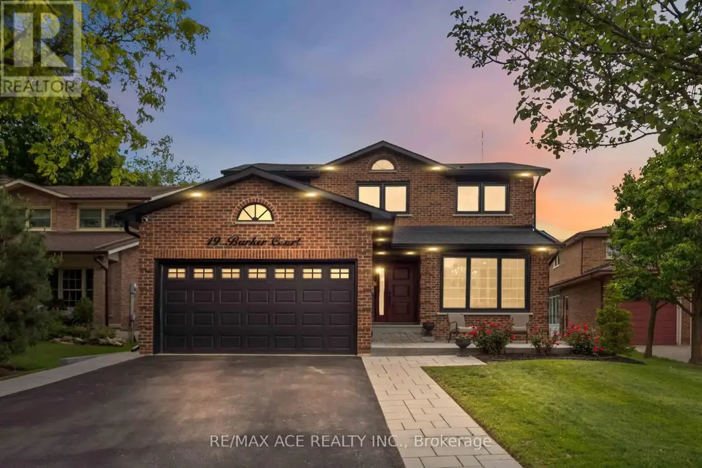 19 Barker Court, Markham (Sherwood-Amberglen)