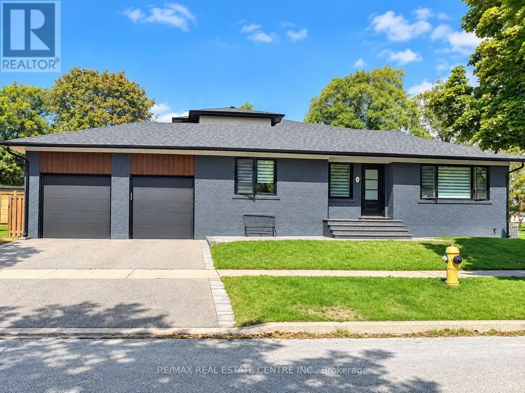 4 Rockfield Drive, Toronto (Islington-City Centre West)