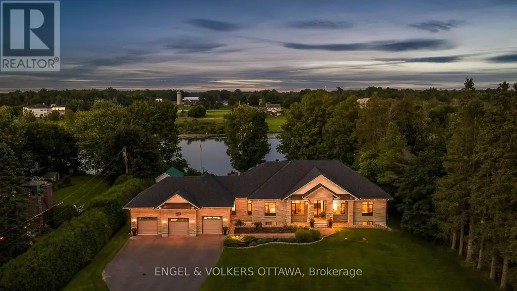 5833 Rideau Valley Drive N, Ottawa