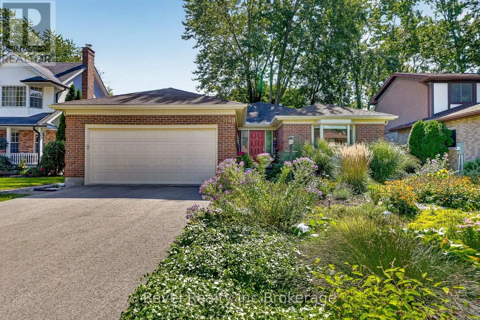 830 Berkshire Drive, Woodstock (Woodstock - North)