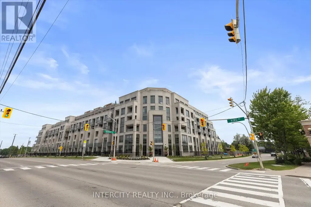 352 - 2075 King Road, King (King City)