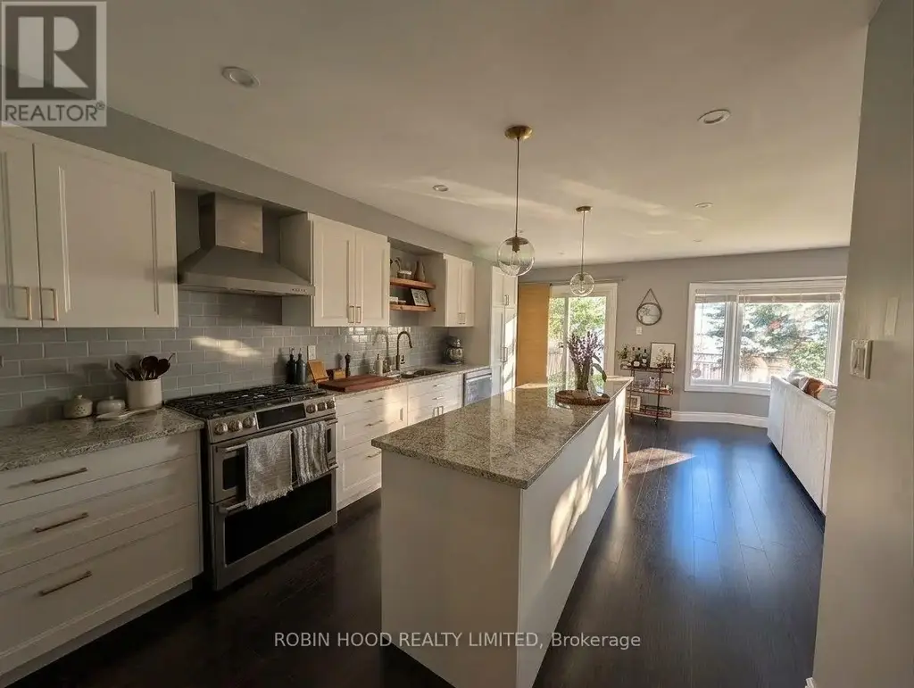 1230 Benson Street, Innisfil (Alcona)