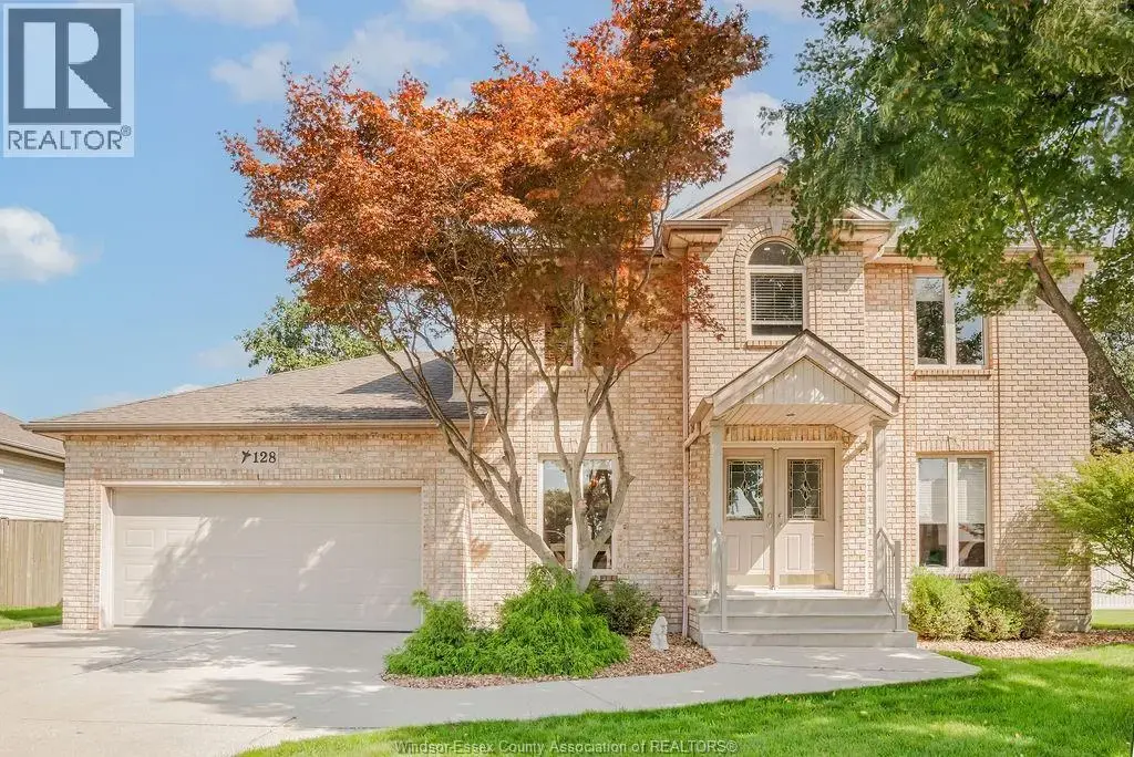 128 Pheasant Run Drive, Lakeshore