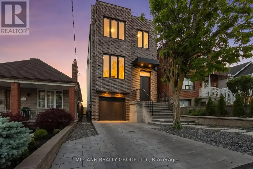 526 Westmount Avenue, Toronto (Oakwood Village)