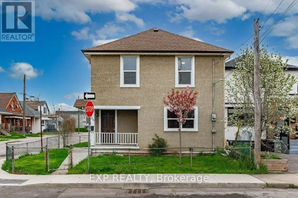 54 Frederick Avenue, Hamilton (Crown Point)