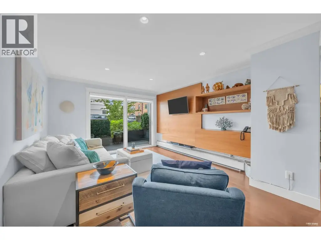 111 2040 Cornwall Avenue, Vancouver