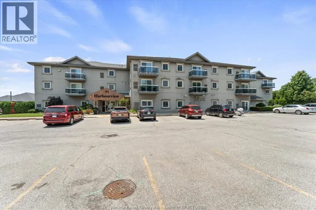 44 Robson Road Unit# 106, Leamington