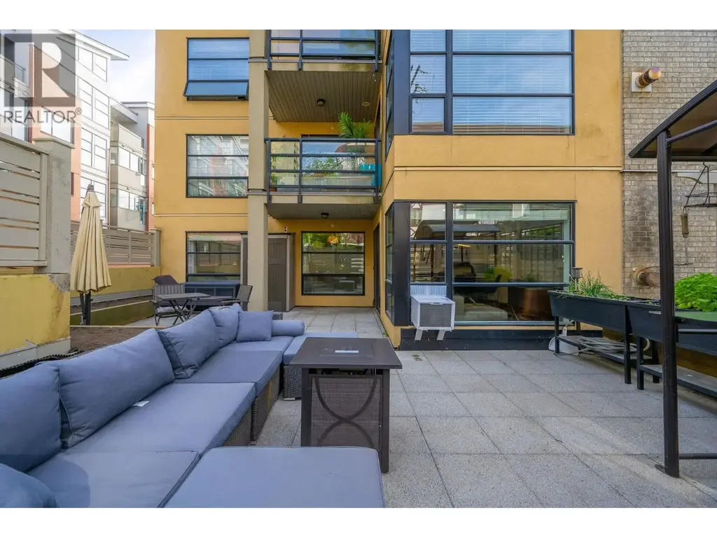 204 124 W 3rd Street, North Vancouver