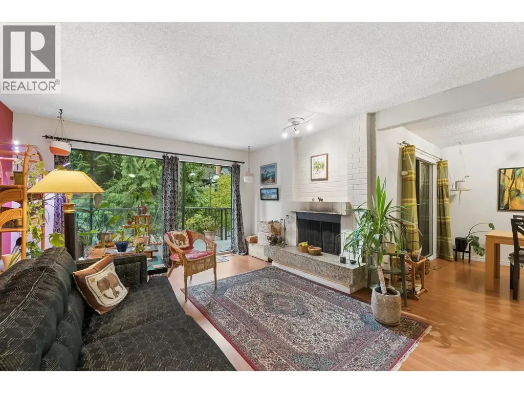 834 Hendecourt Road, North Vancouver