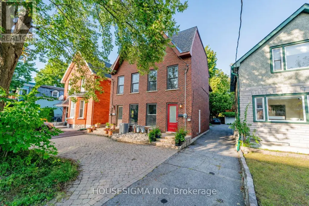 43 Sweetland Avenue, Ottawa
