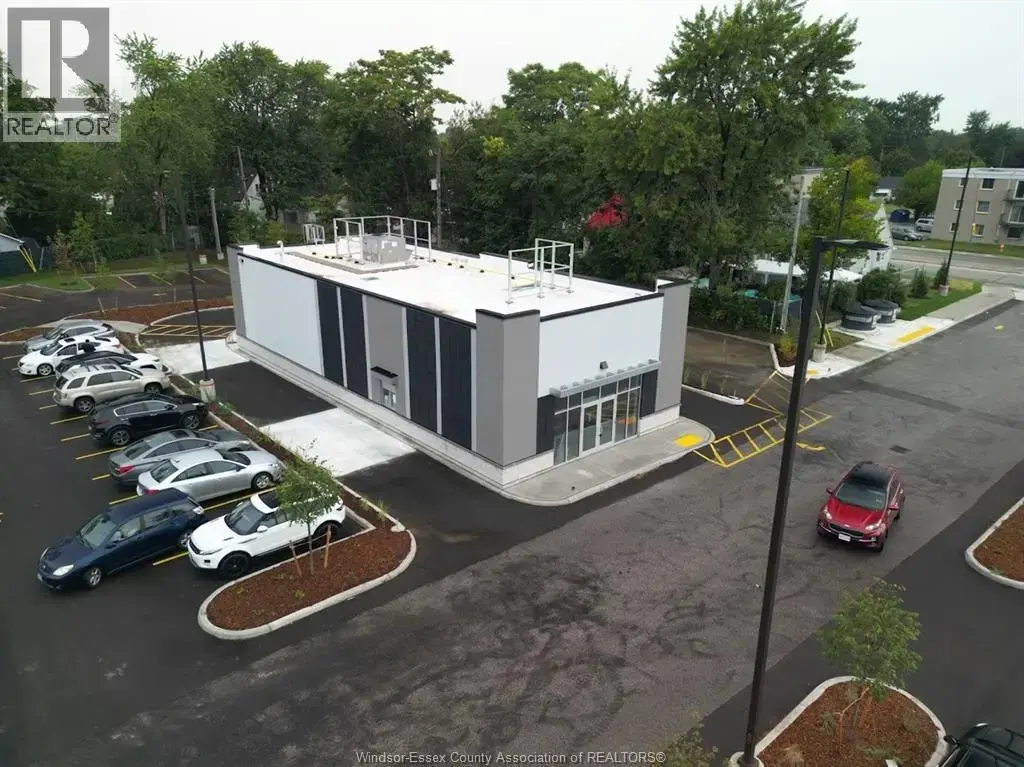 1475 Huron Church Road, Windsor