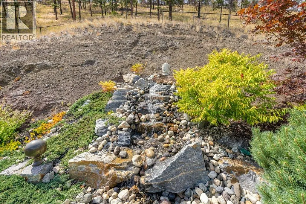 288 Upper Canyon Drive N. Kelowna, British Columbia