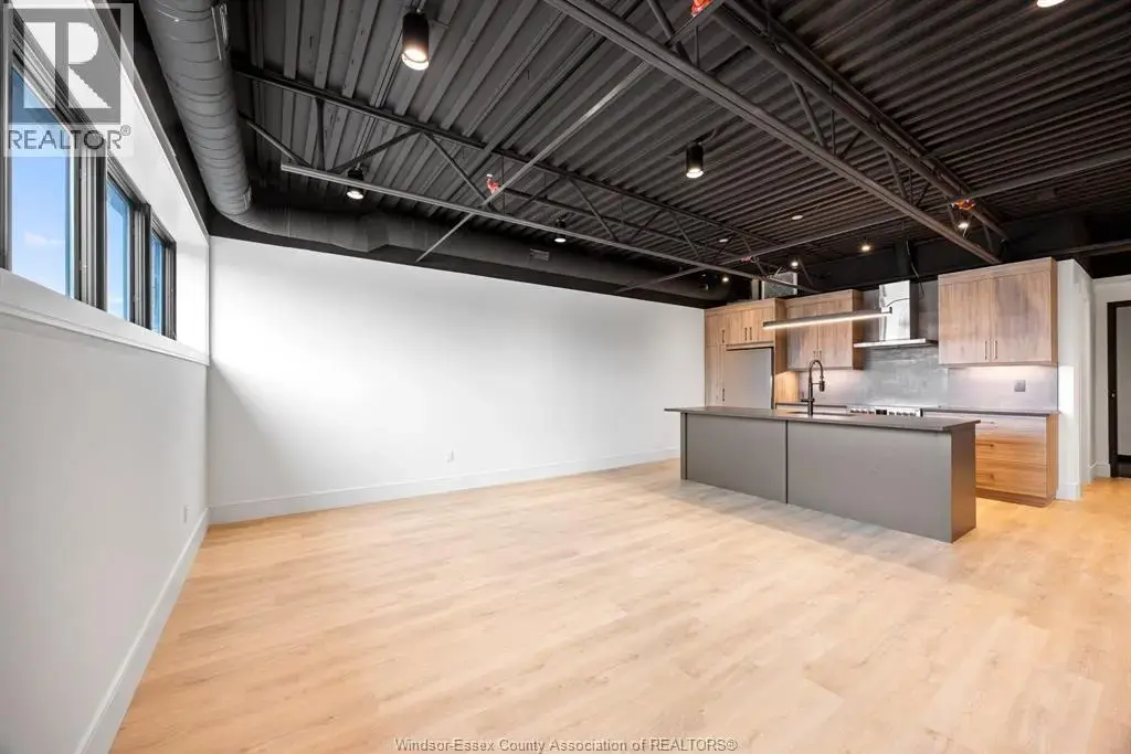 3850 Dougall Unit# 207, Windsor