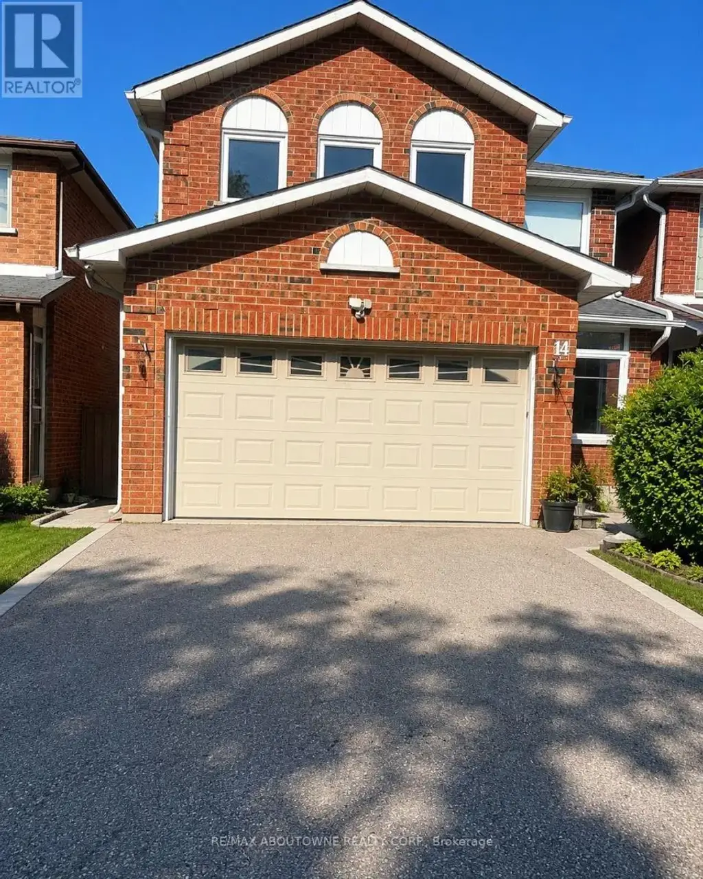 Upper - 14 Charcoal Drive, Toronto (Highland Creek)