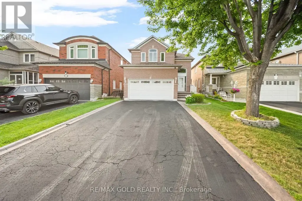 21 Pacific Wind Crescent, Brampton (Sandringham-Wellington)