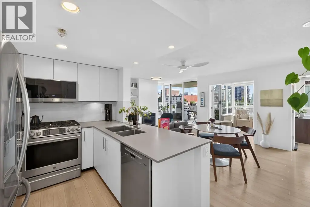502 120 Milross Avenue, Vancouver