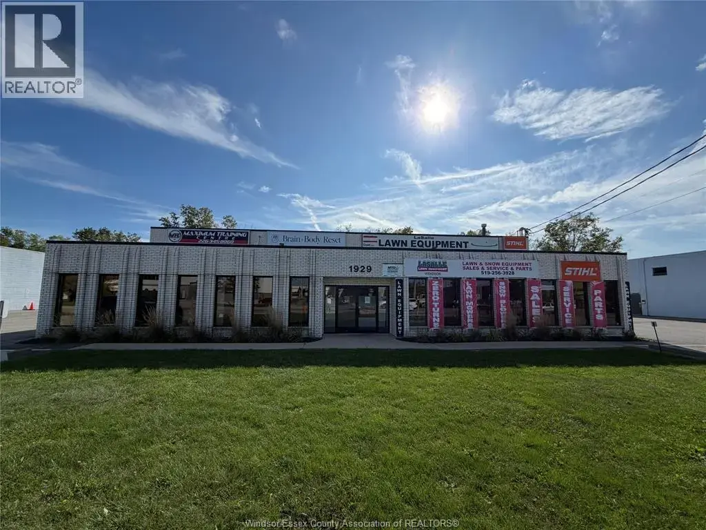 1929 Provincial Road, Windsor