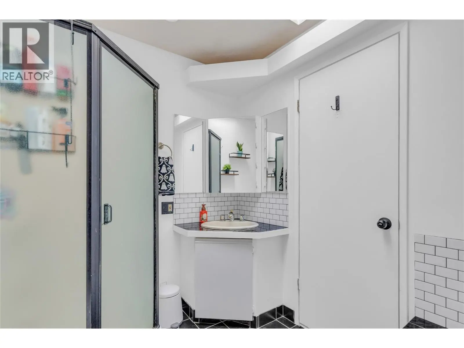 3227 Mciver Road. West Kelowna, British Columbia