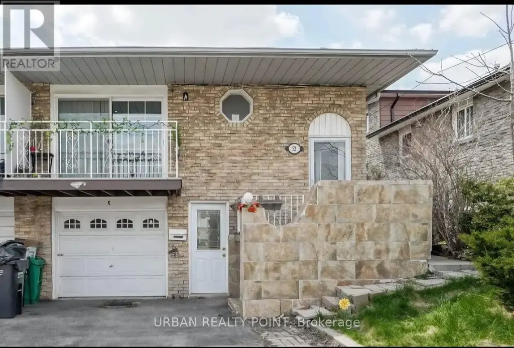 52 Fallway Road E, Brampton (Madoc)