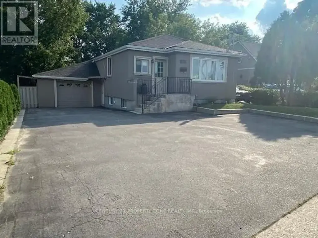561 Mohawk Road W, Hamilton (Westcliffe)
