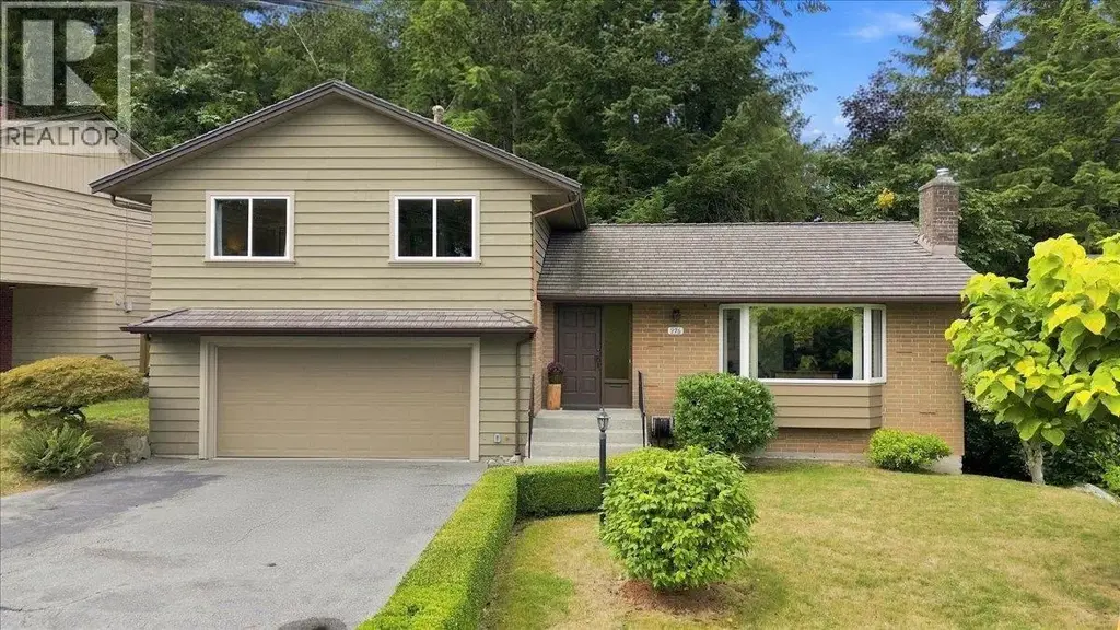 976 Corona Crescent, Coquitlam