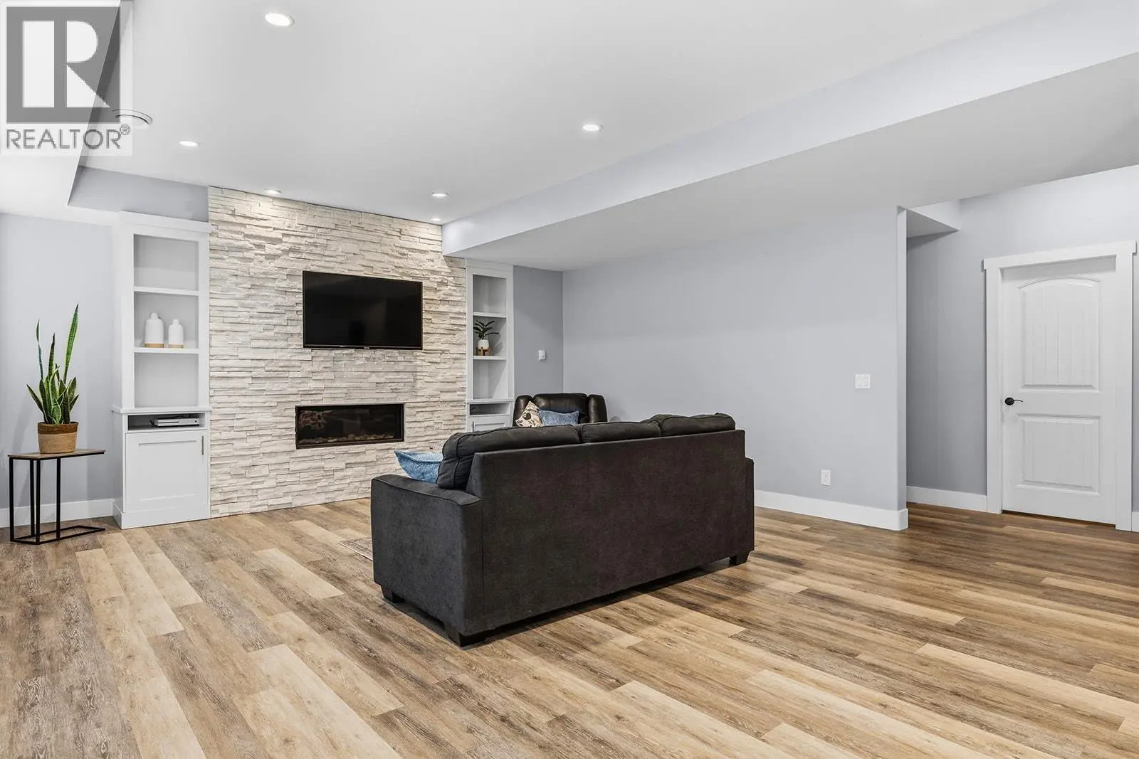 3162 Saddleback Place. West Kelowna, British Columbia