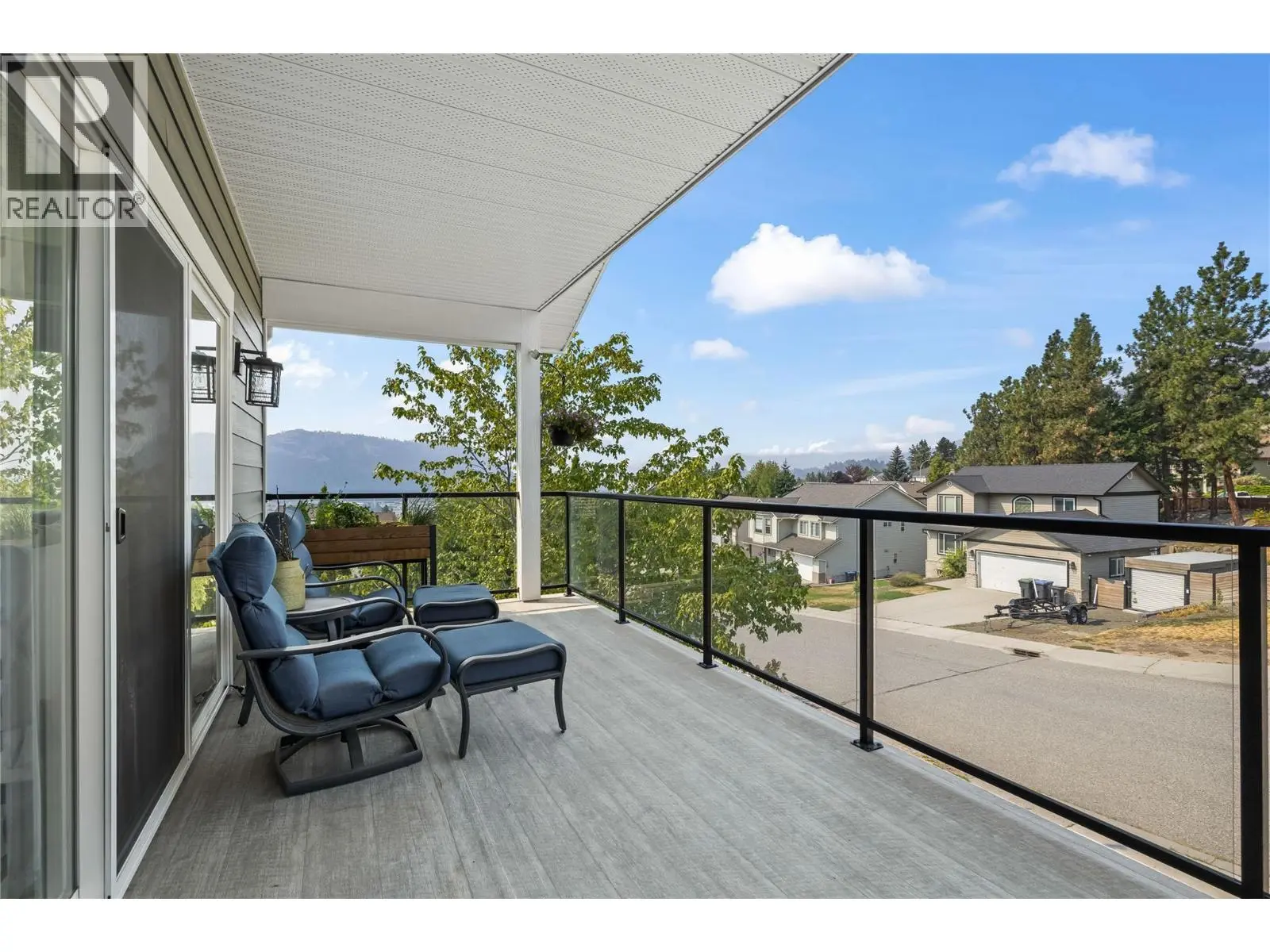 2180 Sunview Drive. West Kelowna, British Columbia