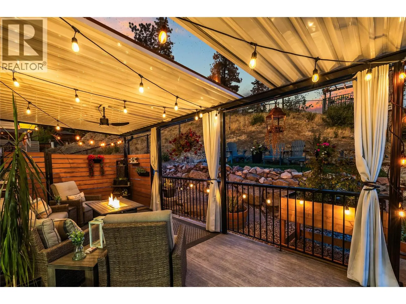 2180 Sunview Drive. West Kelowna, British Columbia