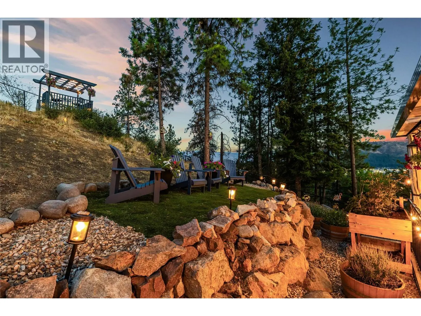 2180 Sunview Drive. West Kelowna, British Columbia