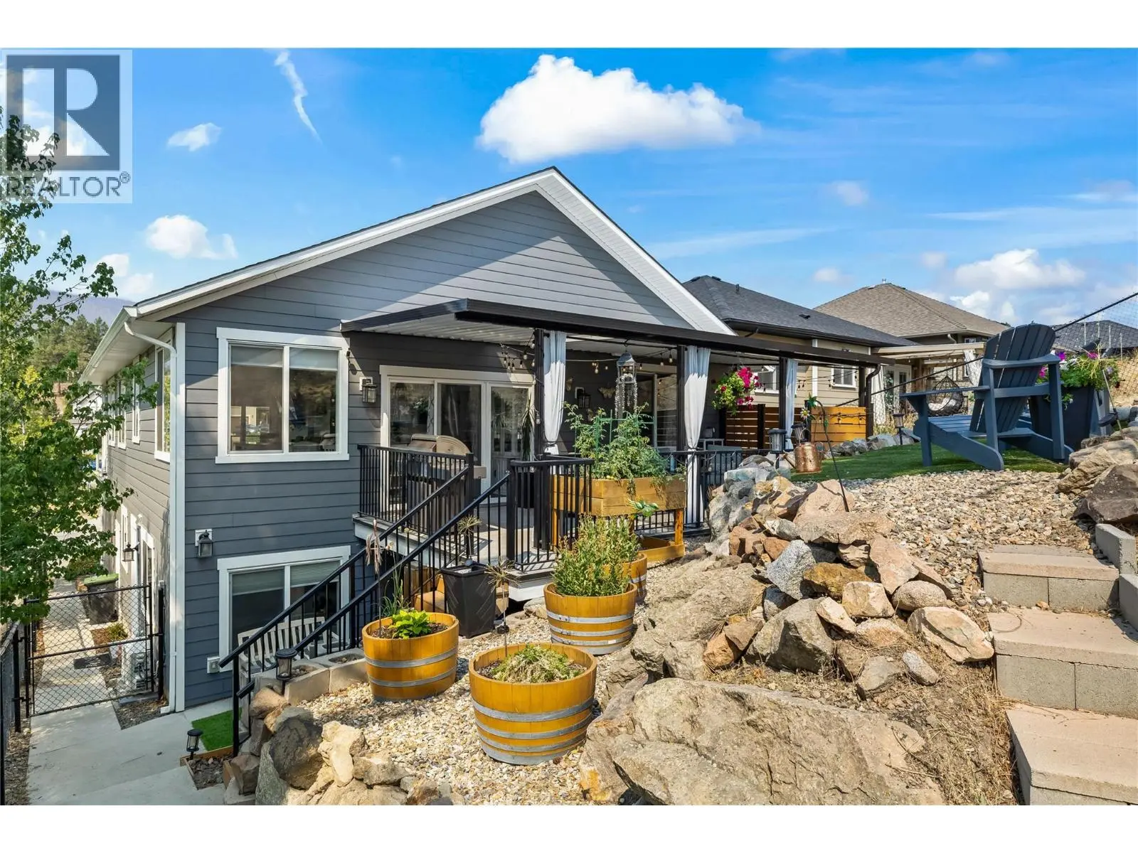 2180 Sunview Drive. West Kelowna, British Columbia