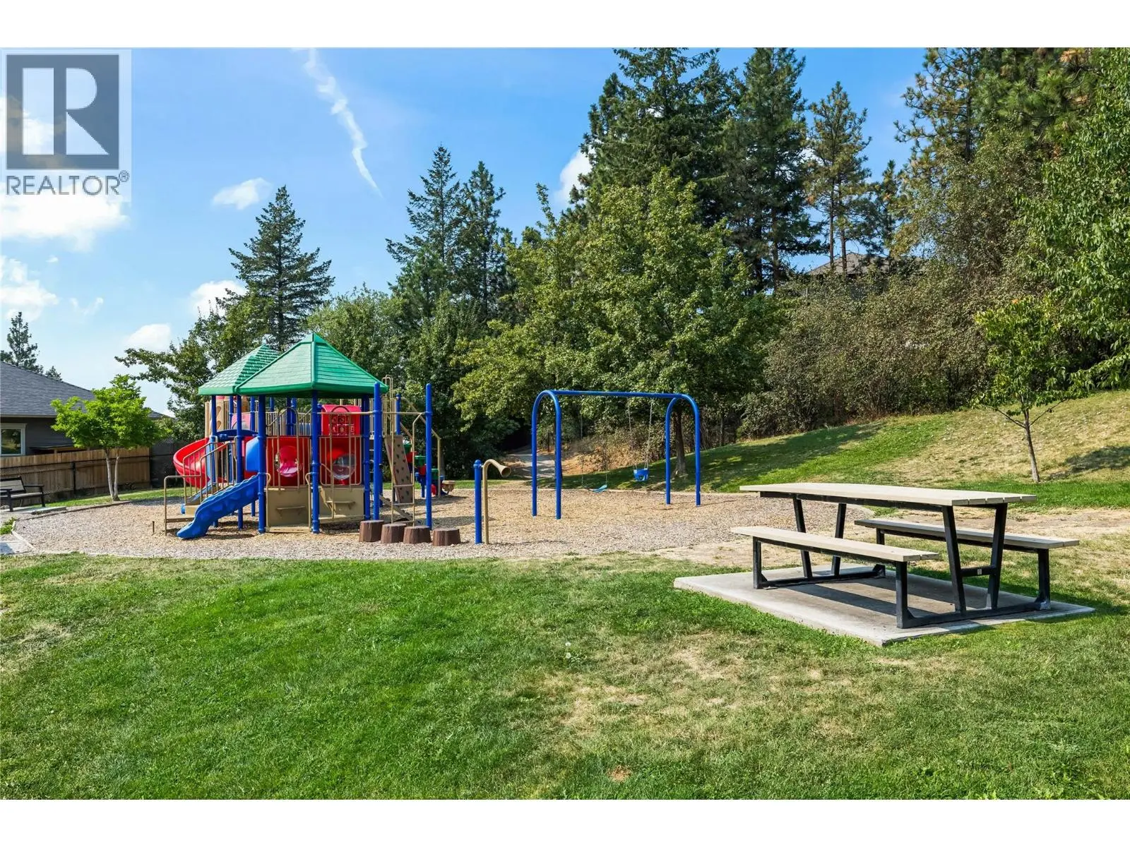2180 Sunview Drive. West Kelowna, British Columbia