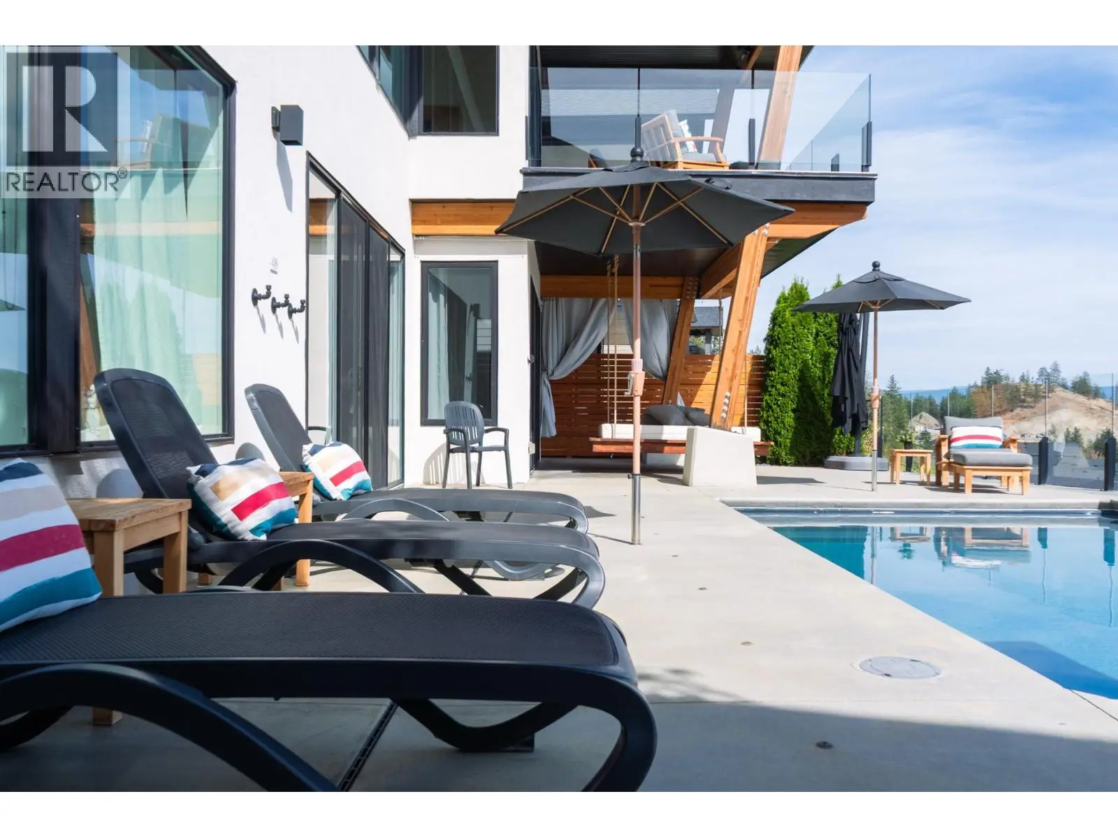 2559 Crown Crest Drive. West Kelowna, British Columbia