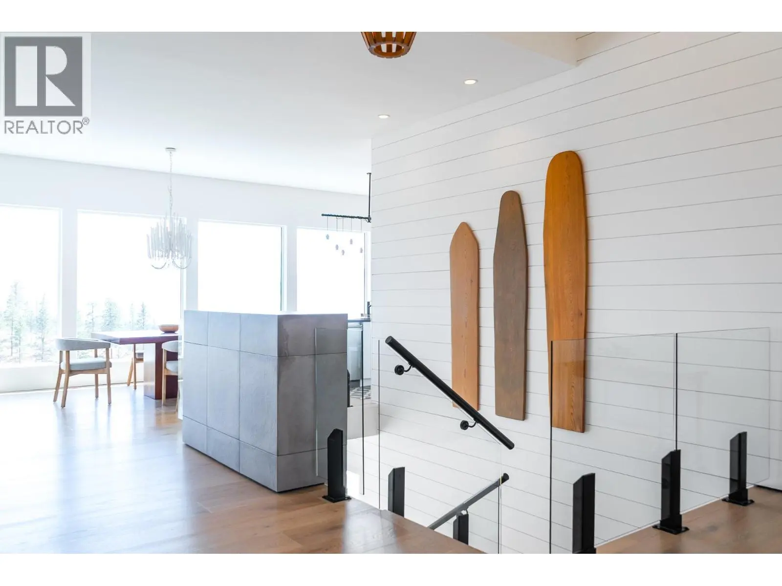 2559 Crown Crest Drive. West Kelowna, British Columbia