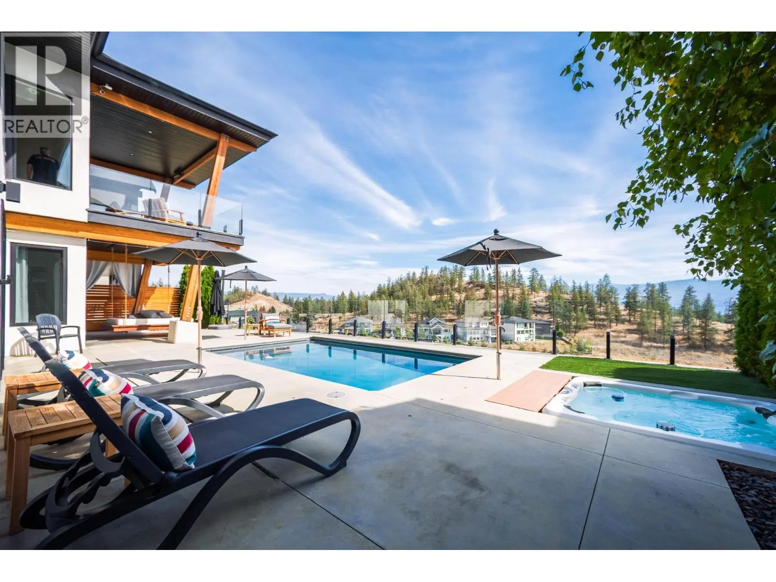 2559 Crown Crest Drive. West Kelowna, British Columbia