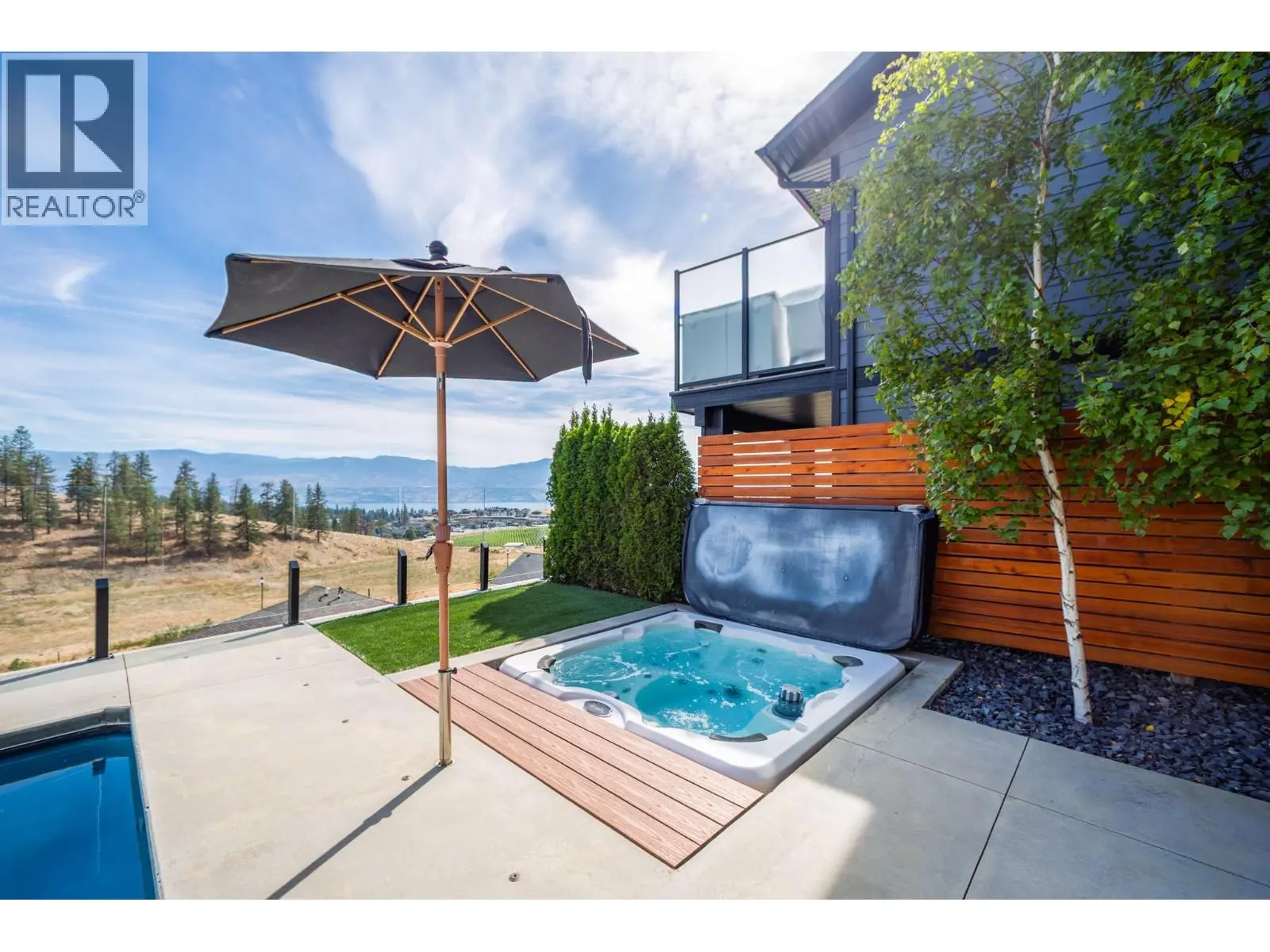 2559 Crown Crest Drive. West Kelowna, British Columbia