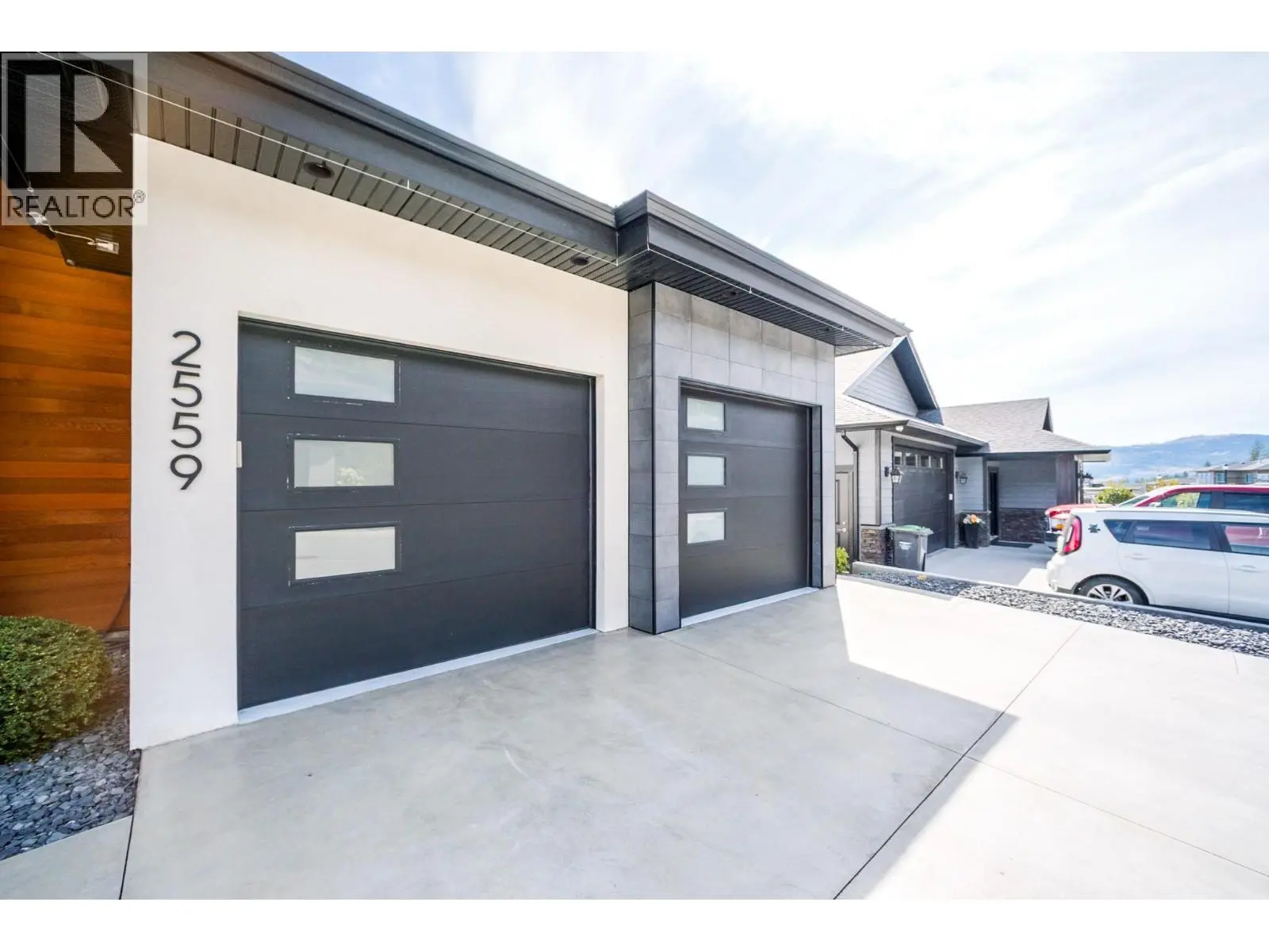 2559 Crown Crest Drive. West Kelowna, British Columbia